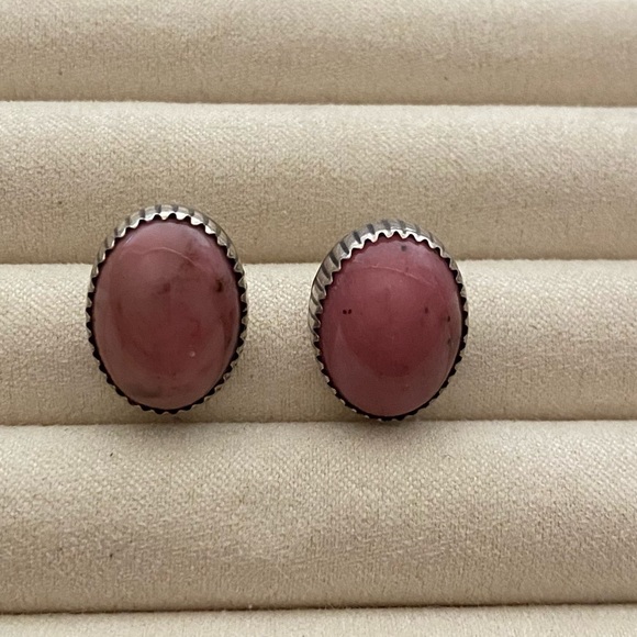 Vintage Sterling Silver Pink Opal Gemstone Stud Earrings - Picture 9 of 9